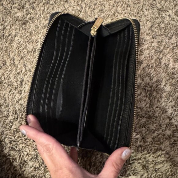 Coach Leather Wallet Black Zip Around EUC - Picture 5 of 10